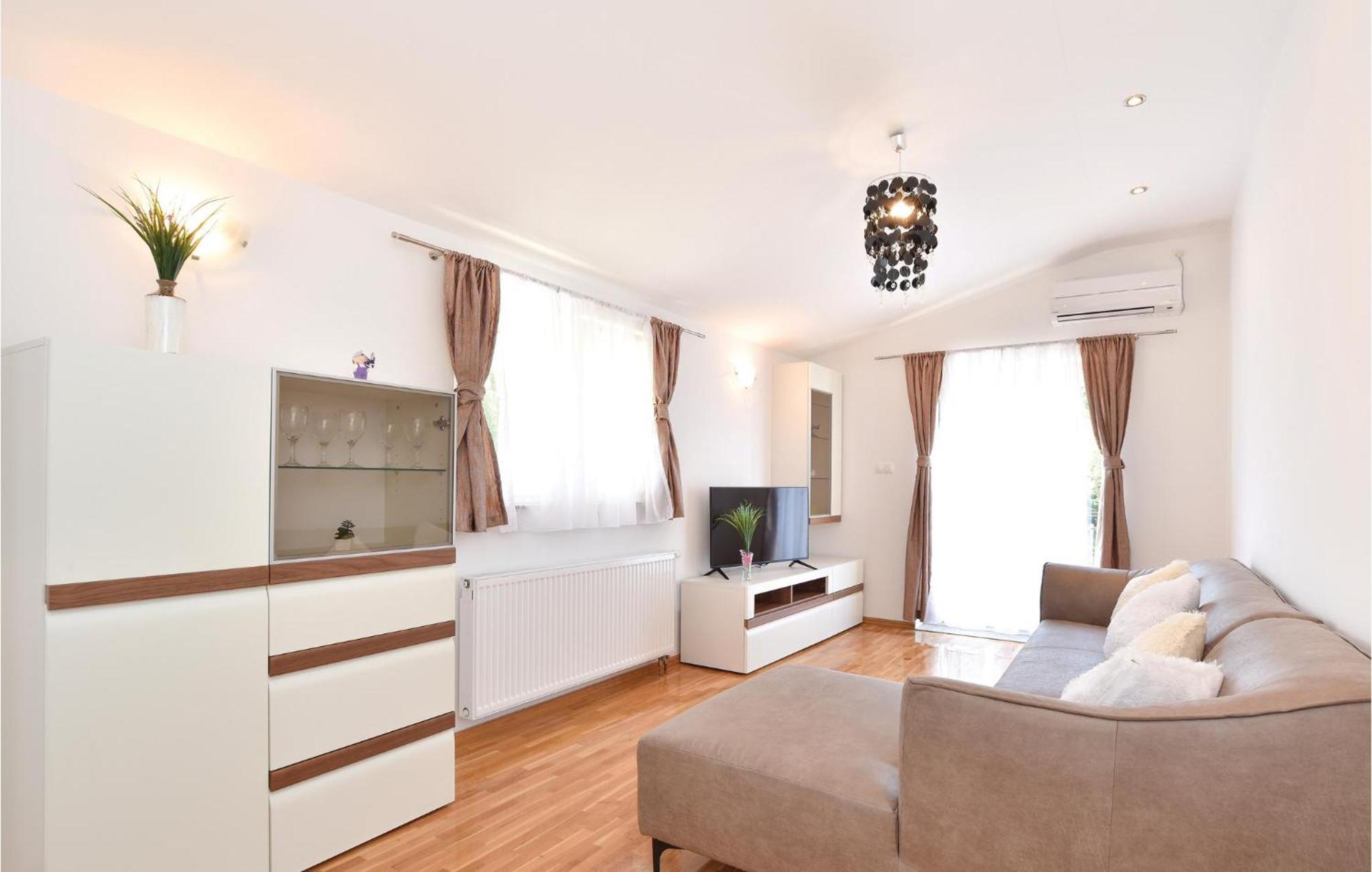 Nice Home In Grab With Wifi Ngoại thất bức ảnh